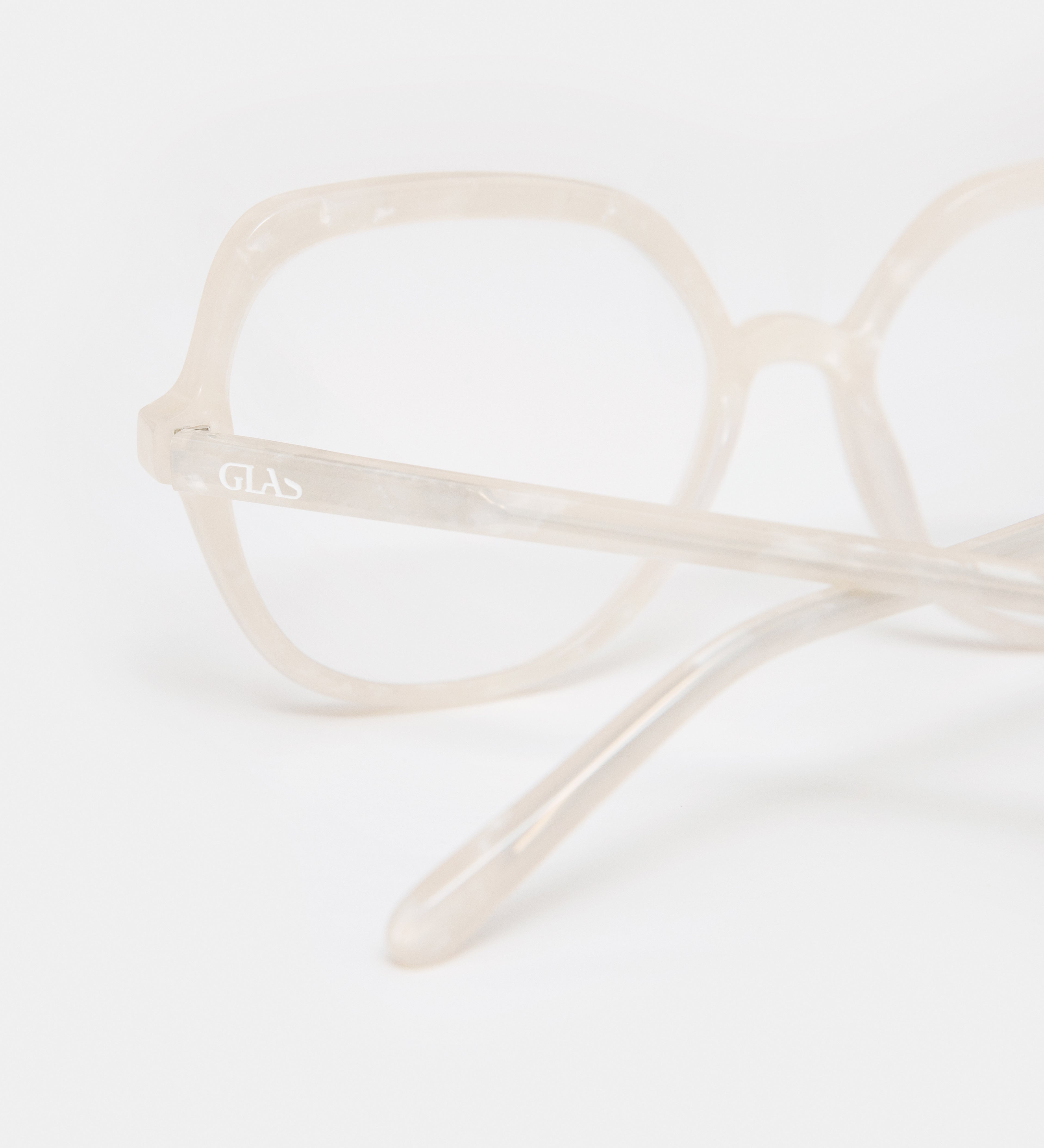 Ariel White Opal Readers