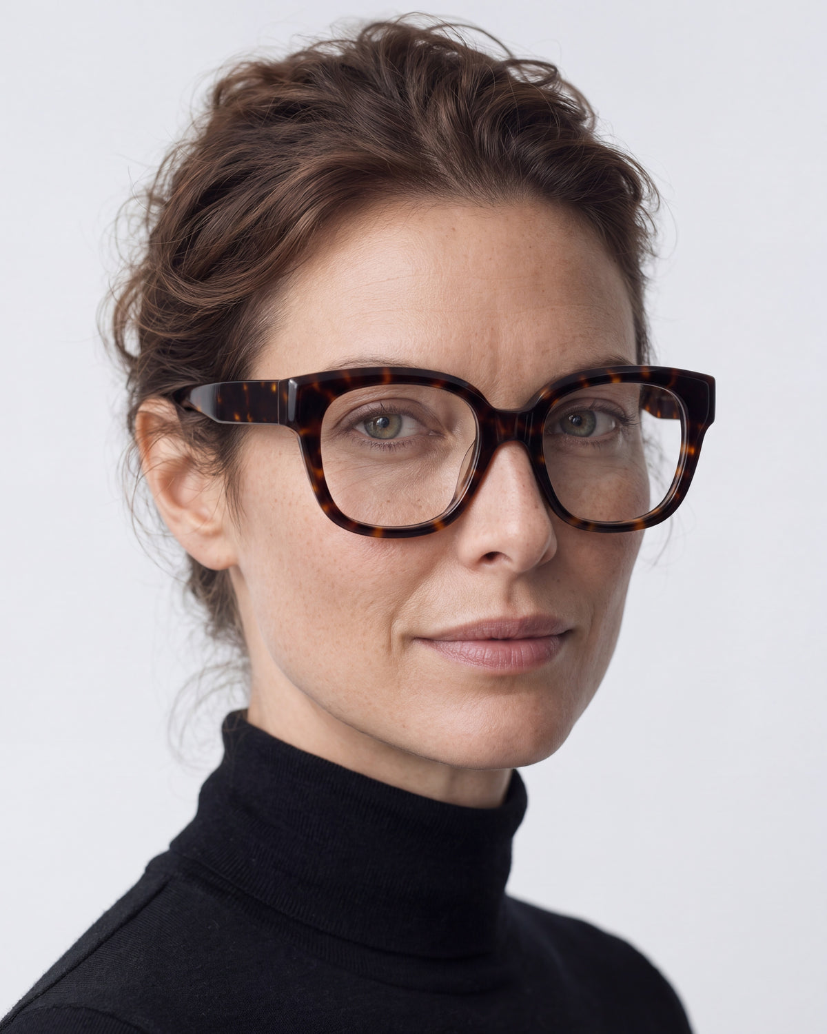 Chloe in tortoiseshell, worn