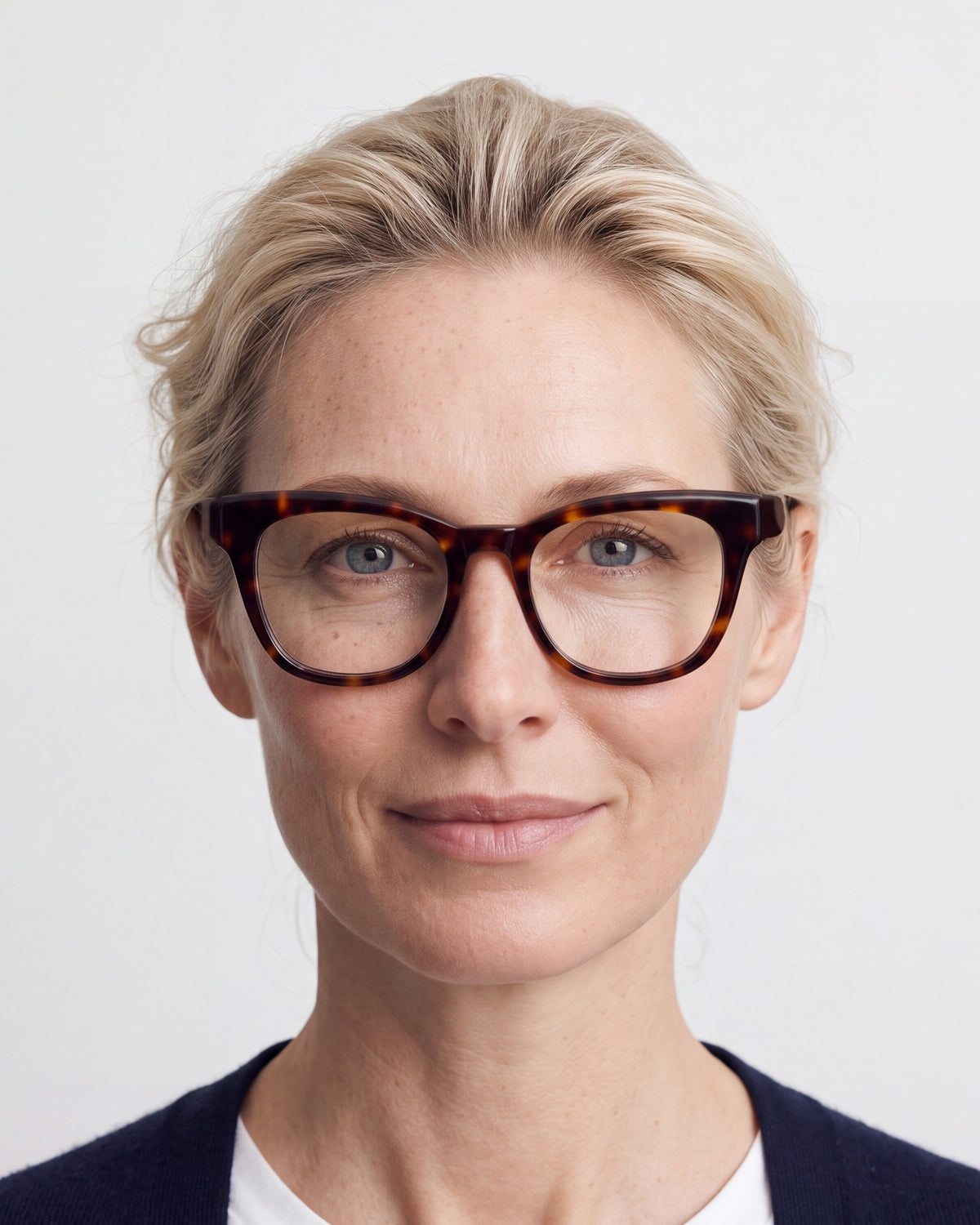 Zoey in tortoiseshell, worn, Dawn lenses