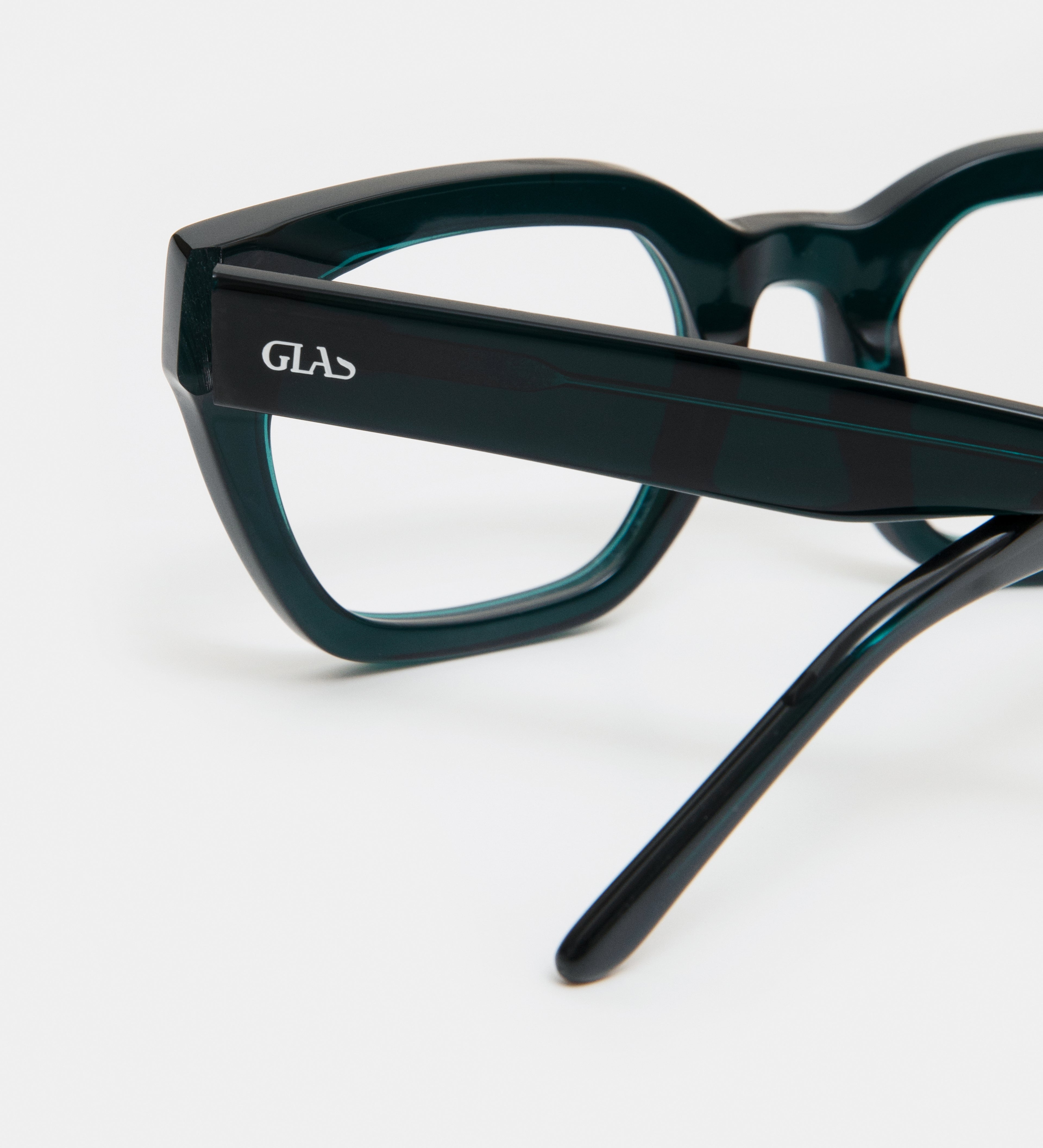 Kiara Deep Green Readers