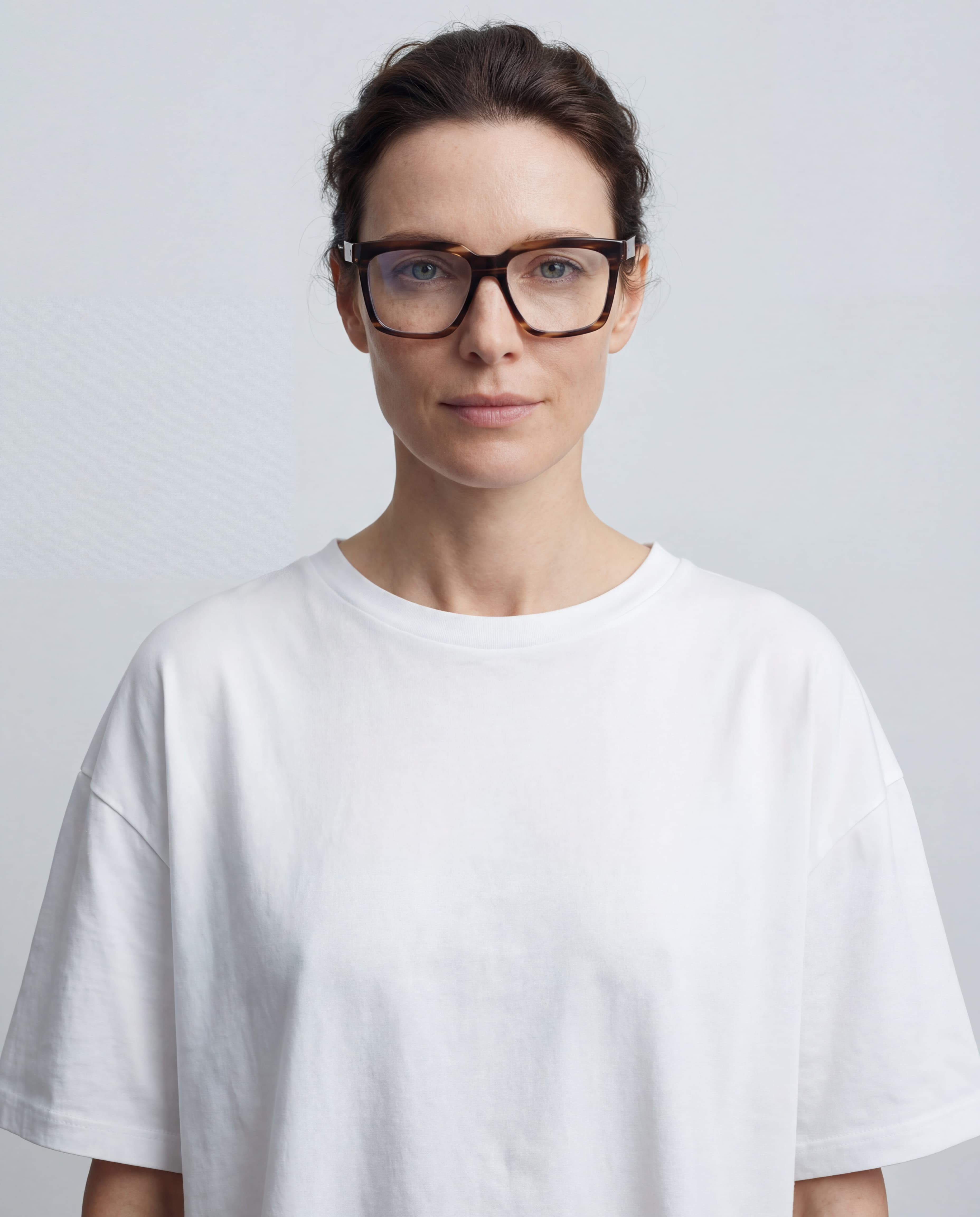 Therese Dark Brown Readers